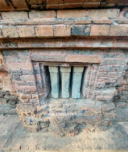 Outer wall of Vaishnava Temple Outer wall of Vaishnava Temple
