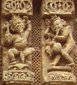 Chinese sculptures on Konark Temple wall